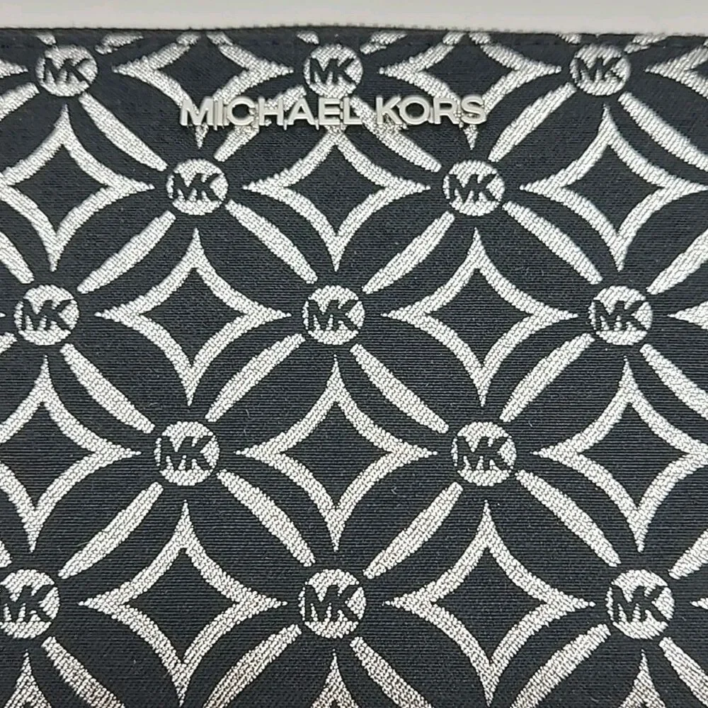 Michael Kors Wristlet Wallet Phone Black Silver Jet Set Double Zip 7.25x4.5